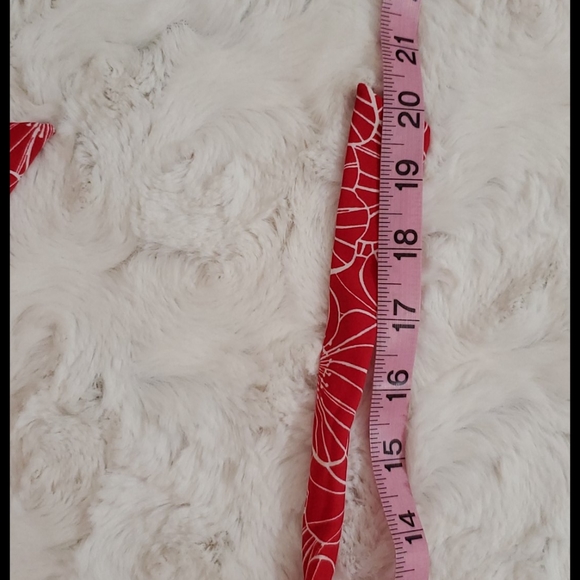 Guess USA red white floral swim suit top Tropical print sz.Sm beach vacation - Picture 6 of 7